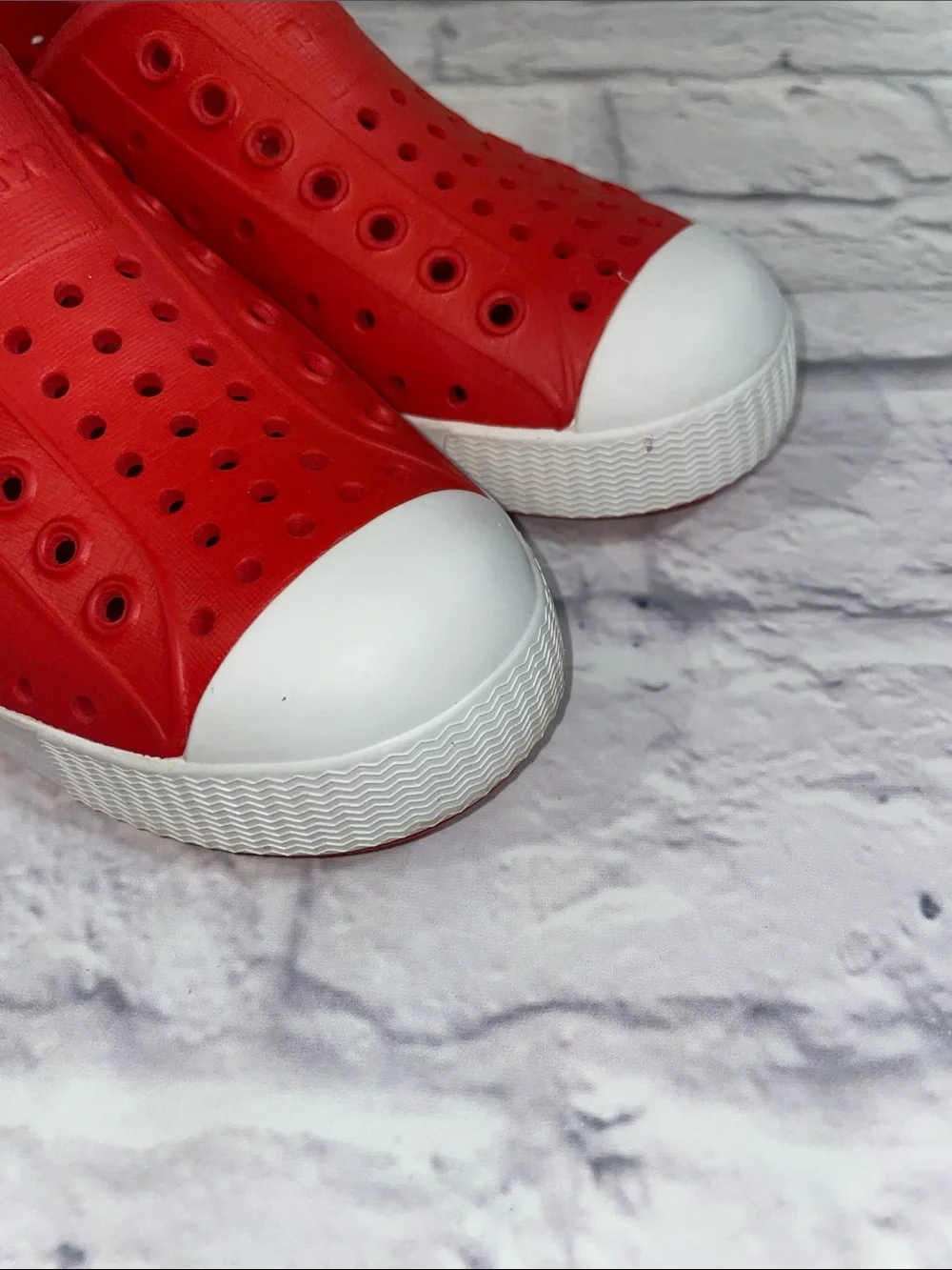 Native Shoes Jefferson Red and White size 13